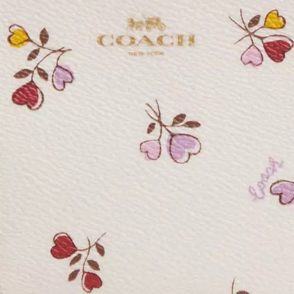 Coach Corner Zip Wristlet with Heart Print in Gold/Chalk Multi Coated Canvas NWT - Picture 3 of 11